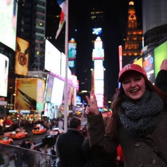 Meet your Posher, Madelyn - Picture 1 of 1